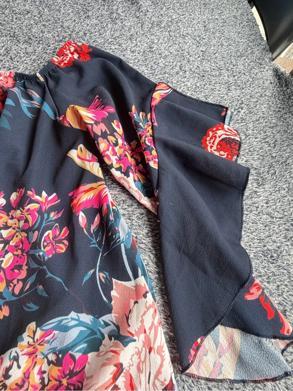 Off-Shoulder Navy Floral Tie-Front Women’s Top - Picture 5 of 7